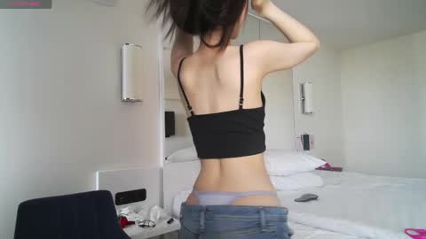 Snapshot of kaori_me chatting on 04.14.26 Dju online show from 04.14.26