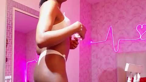 Snapshot of kardycastle7 chatting on 11.18.25 Kardy online show from 11.18.25