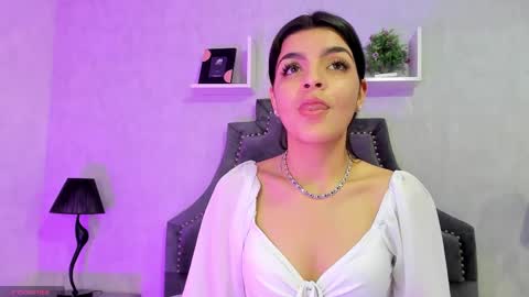 Snapshot of karelymitchel chatting on 02.12.26 Karely online show from 02.12.26