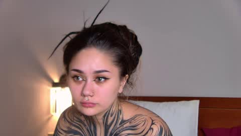 Snapshot of karenhotflirt chatting on 05.20.26 karenhotflirt online show from 05.20.26