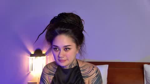 Snapshot of karenhotflirt chatting on 05.22.26 karenhotflirt online show from 05.22.26