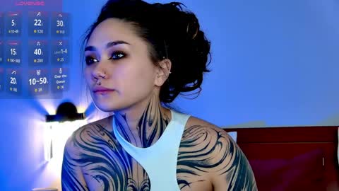 Snapshot of karenhotflirt chatting on 05.28.26 karenhotflirt online show from 05.28.26