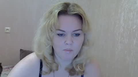 karennelsonx online show from 03.04.25