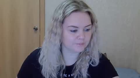 karennelsonx online show from 03.23.26