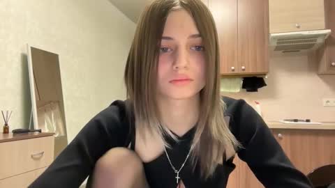 Snapshot of karensimilton chatting on 02.06.26 May online show from 02.06.26