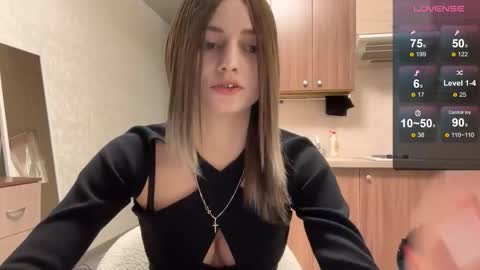 Snapshot of karensimilton chatting on 02.10.26 May online show from 02.10.26