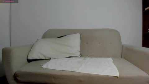 Snapshot of karimthompson chatting on 10.24.25 Karim online show from 10.24.25