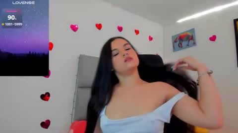 Snapshot of karin_grey69 chatting on 04.10.26 Karin online show from 04.10.26