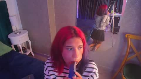 Snapshot of karin_ks chatting on 03.07.25 Karina online show from 03.07.25