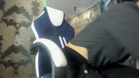 Snapshot of karin_ks chatting on 10.02.25 Karina online show from 10.02.25