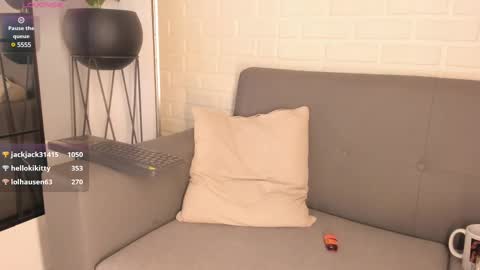 Kari online show from 02.18.25