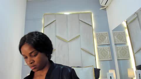 Snapshot of karinaacox chatting on 04.20.26 karinaacox online show from 04.20.26