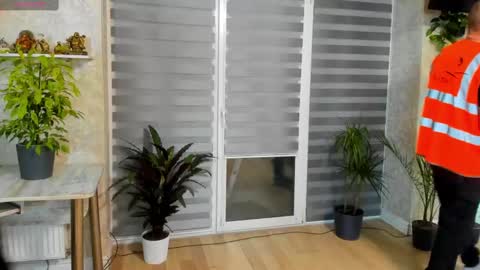 Snapshot of karinadeniss chatting on 12.13.24 Onlyfans cute valerri Real Nme Valerri online show from 12.13.24