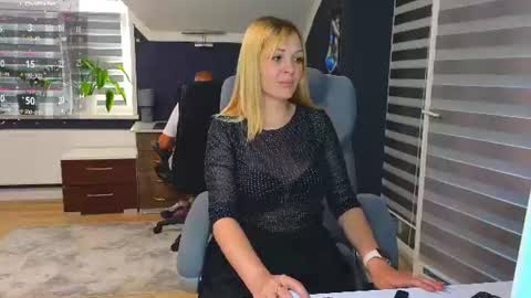 Snapshot of karinadeniss chatting on 07.19.26 Onlyfans cute valerri Real Nme Valerri online show from 07.19.26