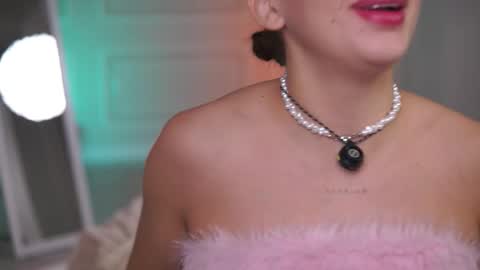 Karina online show from 12.23.25