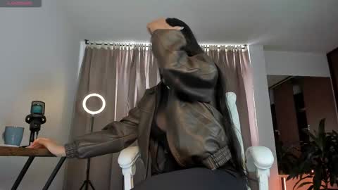 Karin online show from 02.12.26