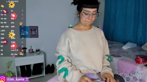 Ill be on at sunday see u Lynn  Could u help me to reach 100 Thmbs upp plssss   Independent girl 3 online show from 01.12.25