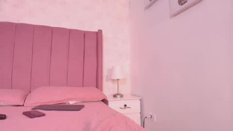 Snapshot of karla__ruiz chatting on 10.04.25 Karla online show from 10.04.25