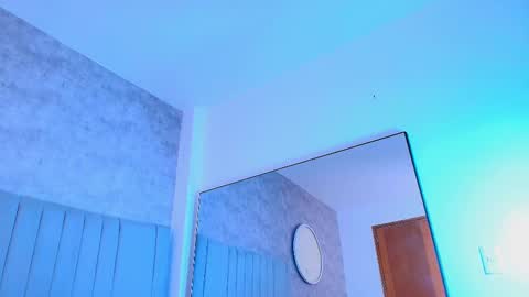 Snapshot of karla__ruiz chatting on 10.20.25 Karla online show from 10.20.25