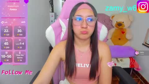 Snapshot of karla_cutee1 chatting on 05.12.26 karla online show from 05.12.26