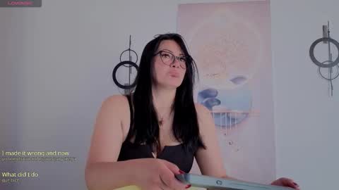 Snapshot of karla_valk1 chatting on 09.17.25 karla online show from 09.17.25