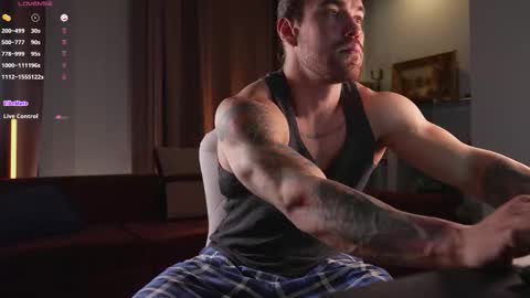 Snapshot of karlos_murphy chatting on 02.10.26 Karlos and Louis online show from 02.10.26