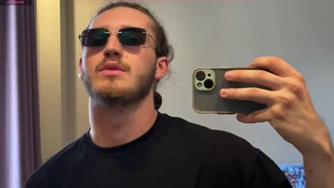 Snapshot of karlos_murphy chatting on 03.30.26 Karlos and Louis online show from 03.30.26