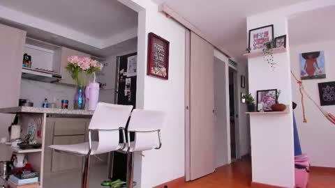 Karlye online show from 12.04.25