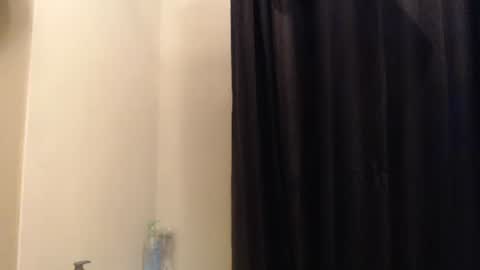 Snapshot of karnyx3 chatting on 04.12.26 Karlos Montoya online show from 04.12.26