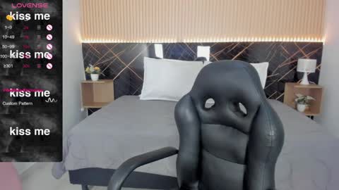 karol_cortes online show from 05.06.26
