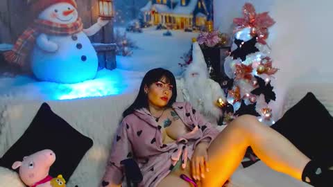 Karol Kenedy online show from 12.04.25