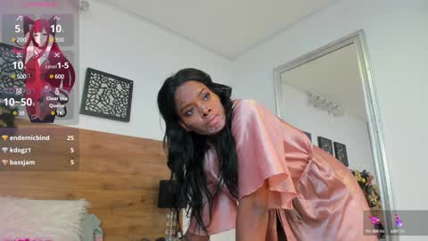 Snapshot of karol_scott1 chatting on 01.05.25 KAROL SCOTT online show from 01.05.25