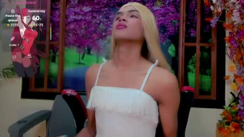 karol Vanessa   online show from 04.18.26