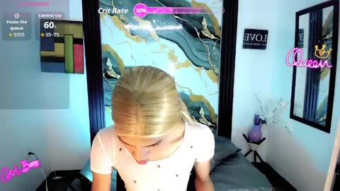 Snapshot of karol_vanessa__ chatting on 05.30.26 karol Vanessa online show from 05.30.26