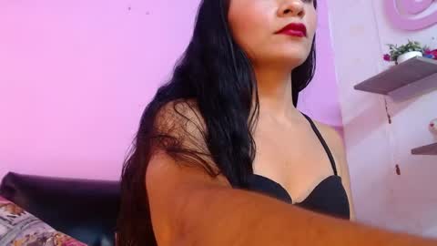 Snapshot of karol_wilde chatting on 05.08.26 K A R O L online show from 05.08.26