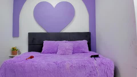 katalina online show from 12.22.25