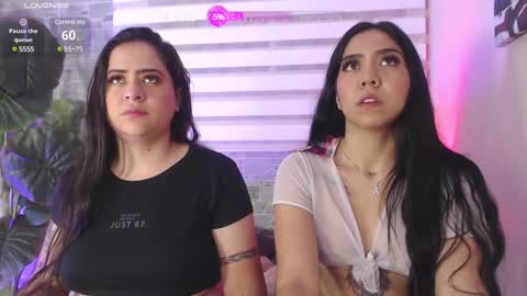 Snapshot of karolandmichel chatting on 03.10.25 Karol and Michel online show from 03.10.25