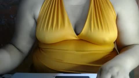 Snapshot of karolbb21 chatting on 12.22.25 karolbb21 online show from 12.22.25