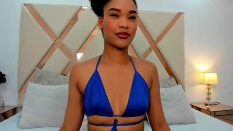 Snapshot of karolebonyy chatting on 02.08.26 Karol online show from 02.08.26