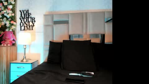 karolfoxxi__ online show from 05.20.26