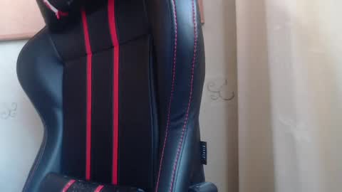 Karol  online show from 02.17.25