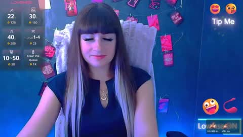 Snapshot of karolina_mia chatting on 07.07.26 Caroline online show from 07.07.26