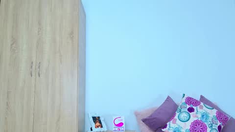 Snapshot of karolinahil chatting on 12.22.24 karolinahill online show from 12.22.24