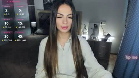 Snapshot of karolinasykes chatting on 06.18.26 Karolina online show from 06.18.26