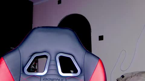 Snapshot of karoline121 chatting on 10.11.25 karoline121 online show from 10.11.25