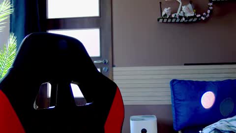 karoline121 online show from 12.19.25