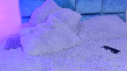 Karoline  online show from 12.30.24