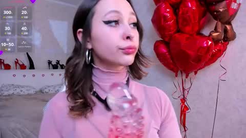 Snapshot of karolineneuer chatting on 03.02.25 karolineneuer online show from 03.02.25