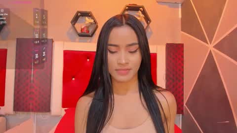 Karol online show from 10.23.25