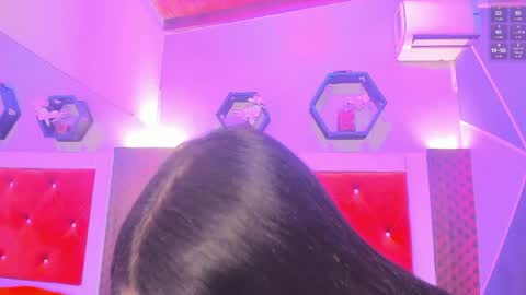 Karol online show from 05.14.26
